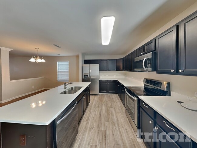 Photo - 1980 Clear Brook Dr