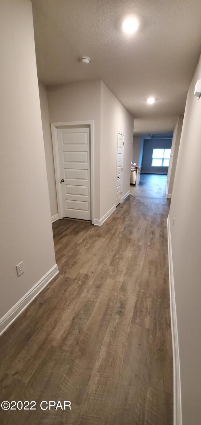 Photo - 326 Emerald Cove St