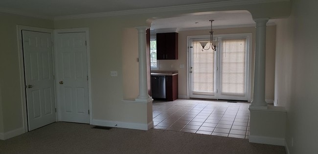 Photo - 83 Mechanic St Unit 3