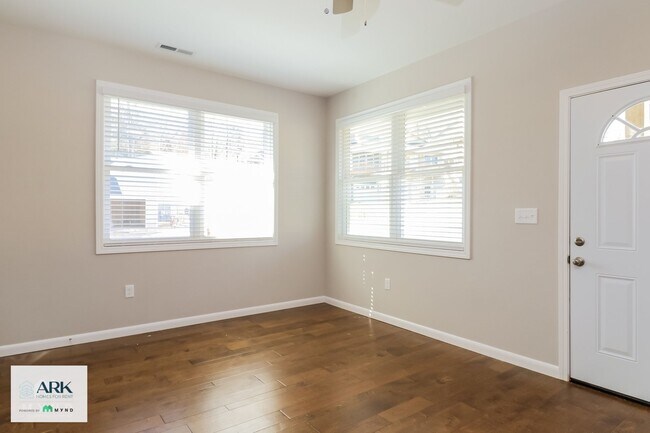 216 Sycamore Cv Rd