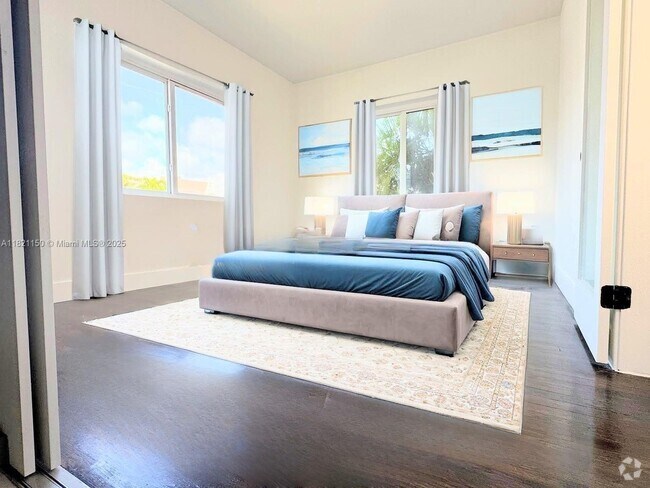 Building Photo - 7325 Byron Ave Unit 7 Rental