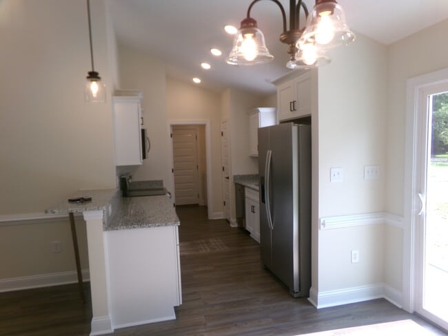 Photo - 2532 Harvey Rd