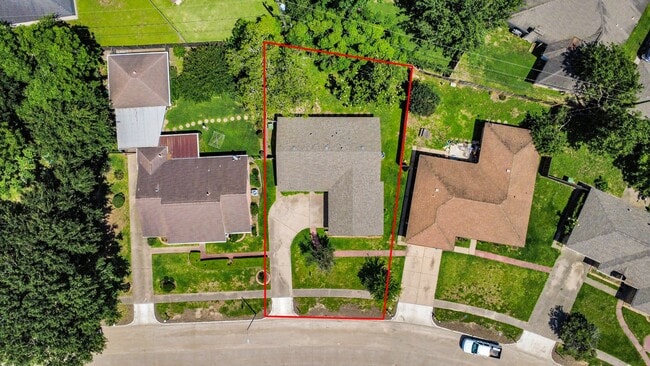 Photo - 4710 Lotus St