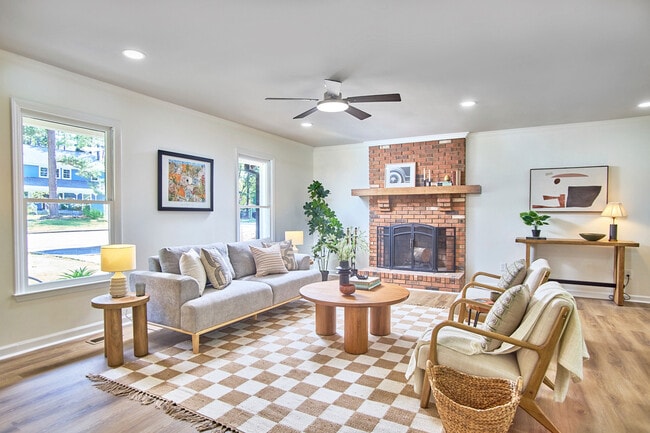3415 Freeman Rd