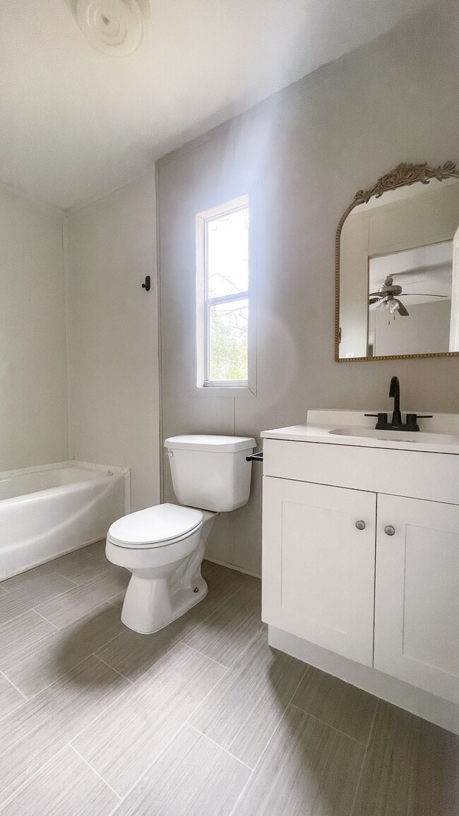 Photo - 1518 Lee County Rd 270