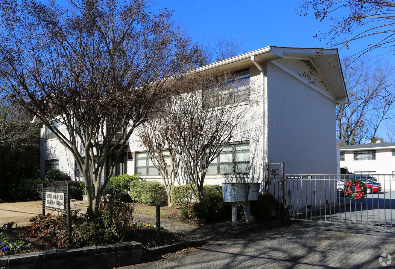 Photo - Highland Place Condominiums