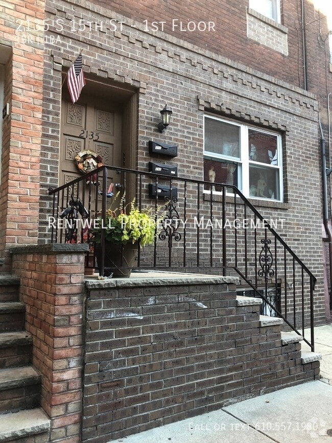 Building Photo - 2135 S 15th St Unit 1st Floor Rental