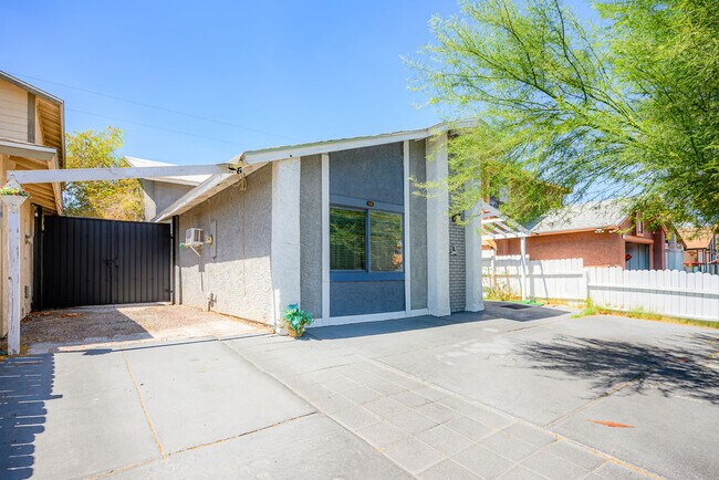 Photo - 121 Colbath St Casa