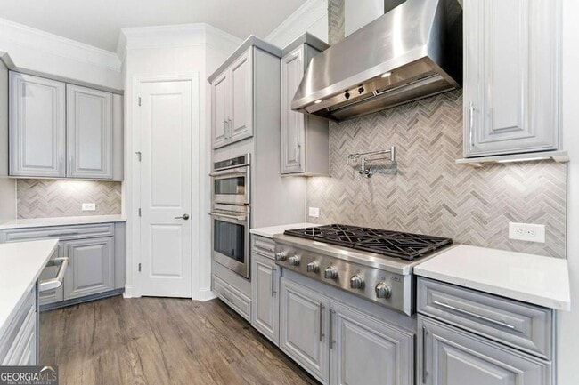 Photo - 2025 Abbey Rd