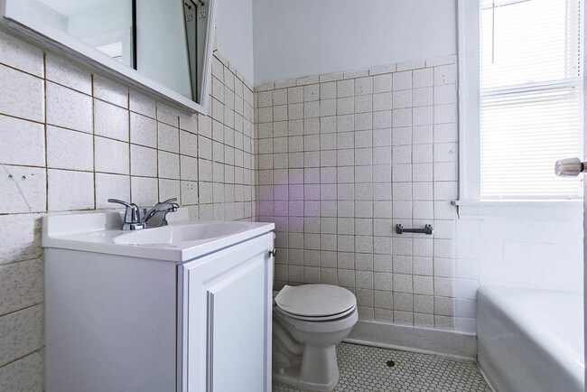 Photo - 102 S 17th Ave