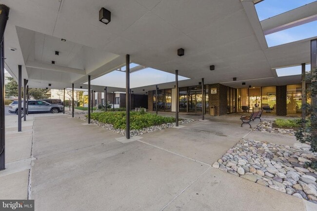 Photo - 250 S Reynolds St Unidad 508