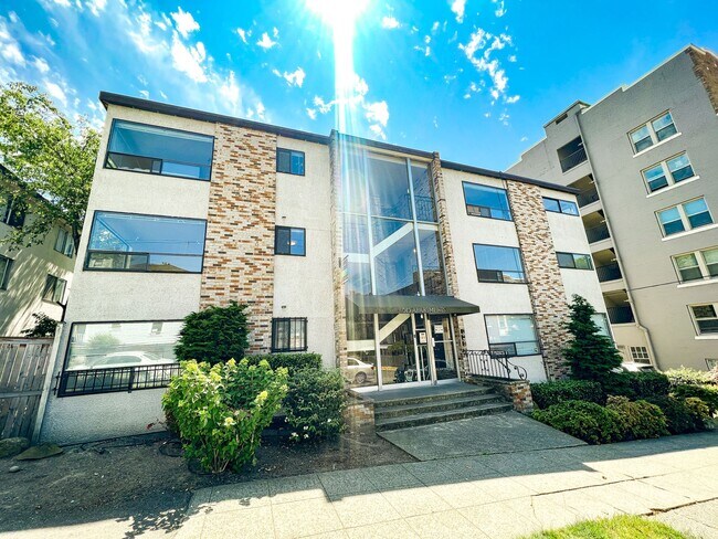 515 East Denny Apartments