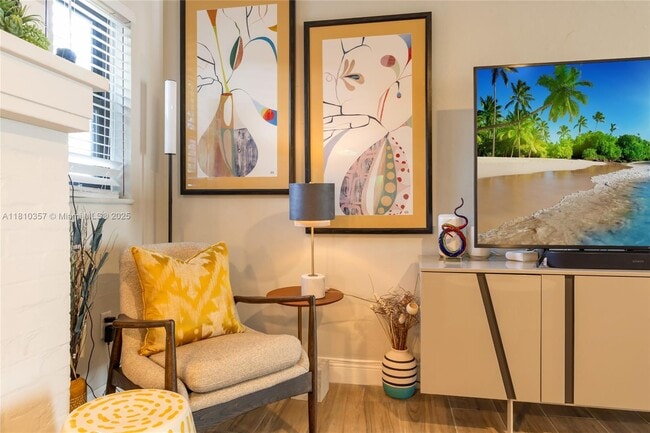 Photo - 98 NW 52nd St