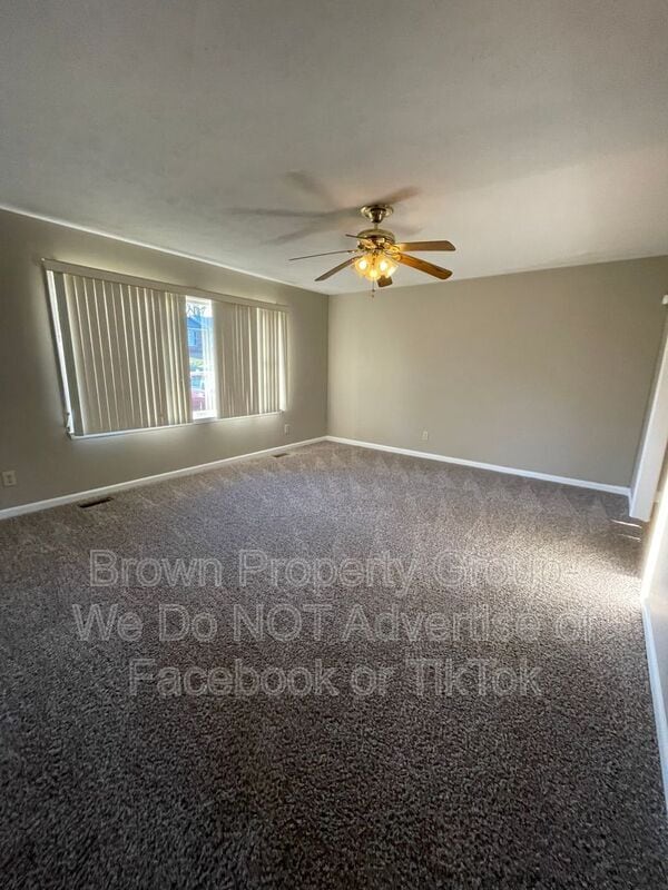 Photo - 1536 Rossmore Dr