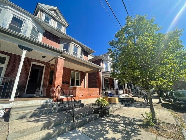 Photo - 410 4th Ave
