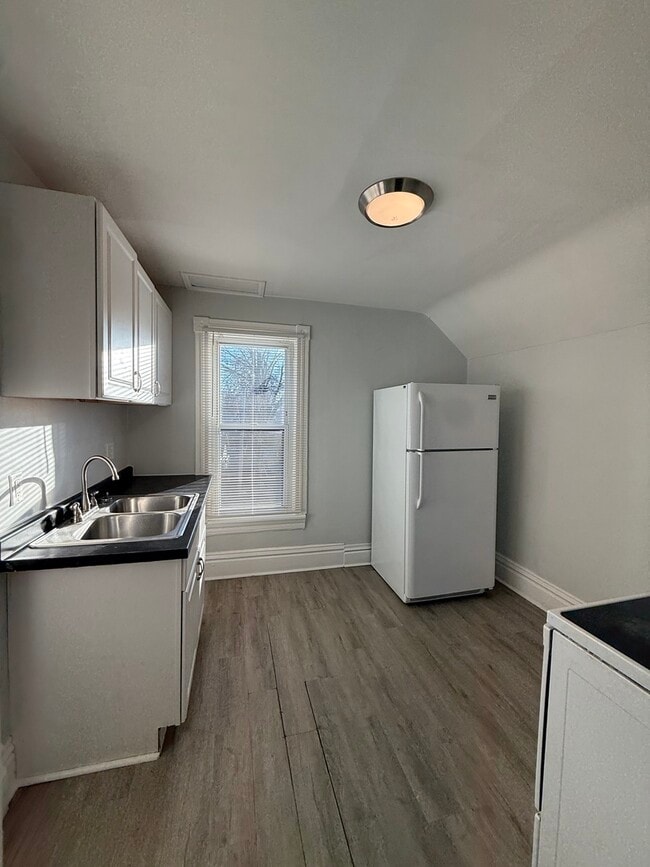 Photo - 111 Center Ave