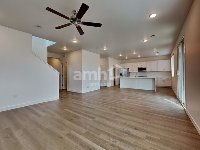 Photo - 9829 W Parkway Dr