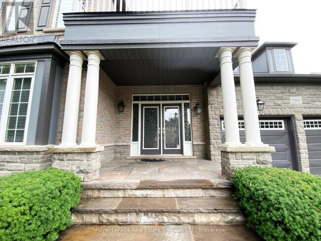Photo - 3385 Liptay Ave