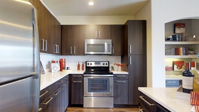 Photo - 1340 W Gray St