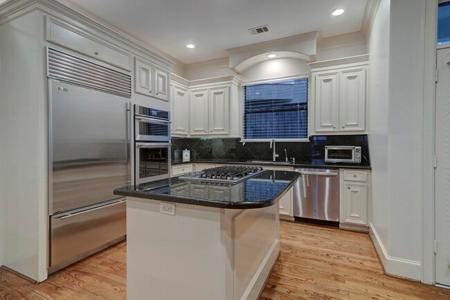 Photo - 5313 Fayette St