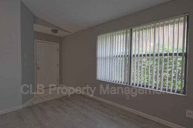 Photo - 6175 Sequoia Dr