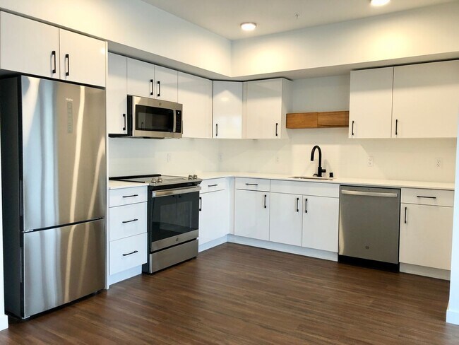 Photo - Spur Apartments