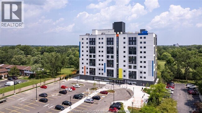 Photo - 3100 Meadowbrook Ln Unité 305