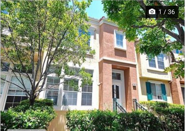 Photo - 5 Salviati Aisle Townhome