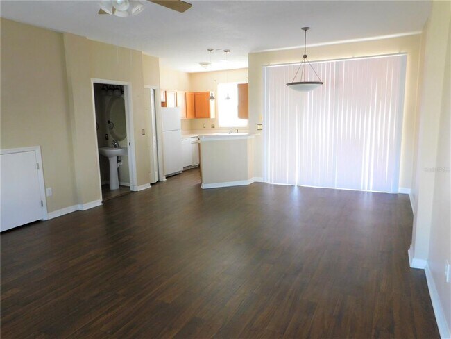 12450 Country White Cir