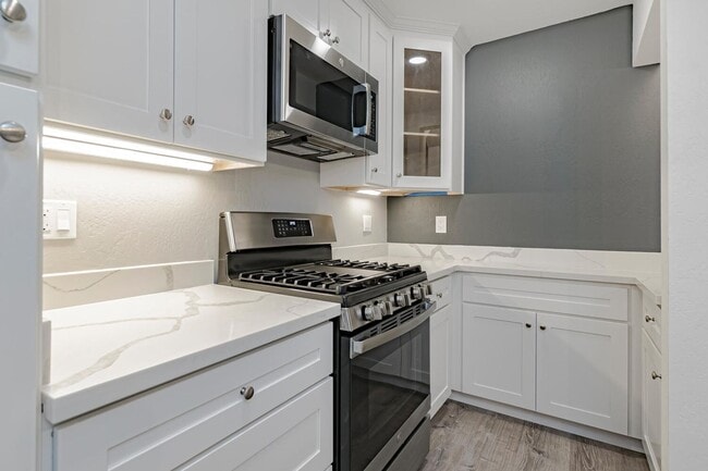 Photo - Fully Updated 2 Bedroom 1 Bath Condo