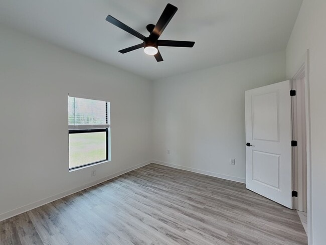 Photo - 4721 22nd St SW