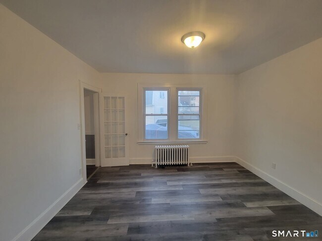 Photo - 117 Tudor St Unit 2