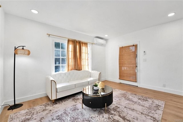 Photo - 1002 Hope St