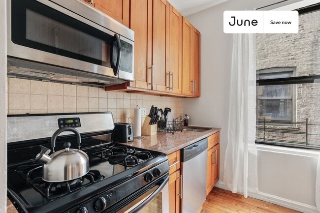 Photo - 211 W 109th St