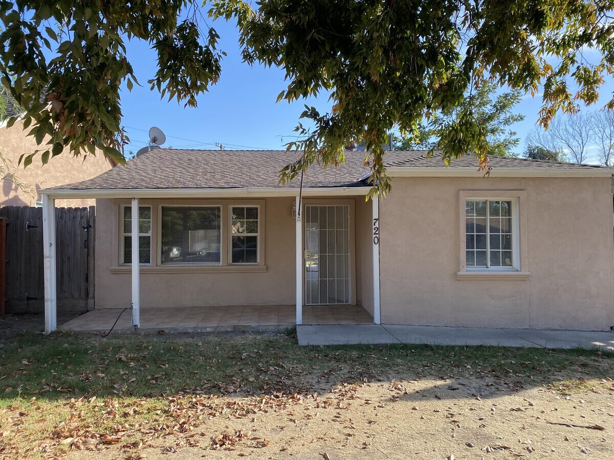 Photo - 720 Badgley Dr