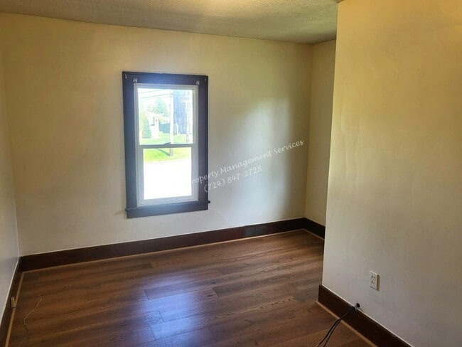 Photo - 2237 Brodhead Rd Unidad 2