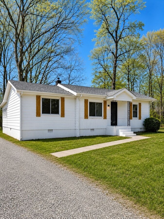 3 Bedroom Pet Friendly Home For Rent Near Post! - 3 Bedroom Pet Friendly Home For Rent Near Post!