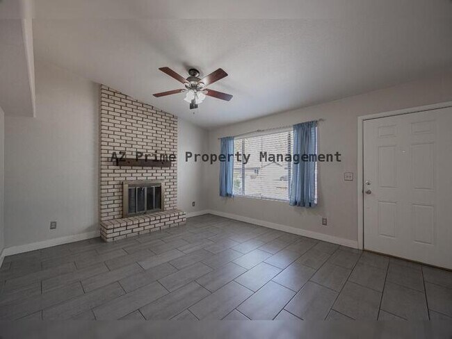 Photo - 1025 W Laguna Dr