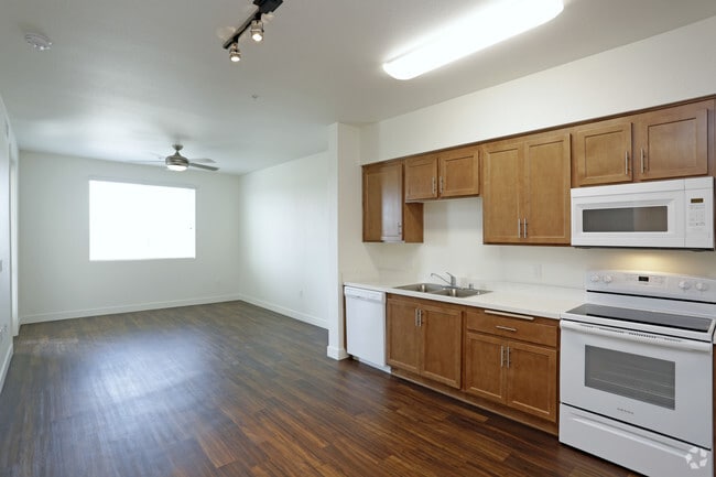 1HAB, 1BA - 642 ft² - Portola Senior Apartments