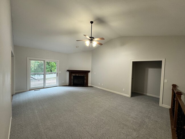 Photo - Welcome Home – Spacious East Side Living w...