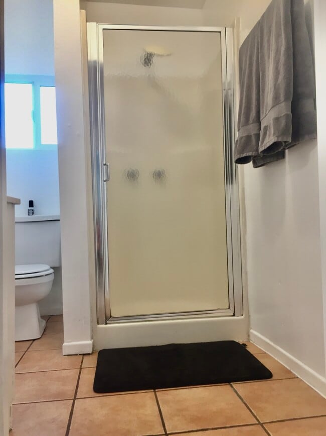 10420 Buford Ave Unidad Bedroom 2