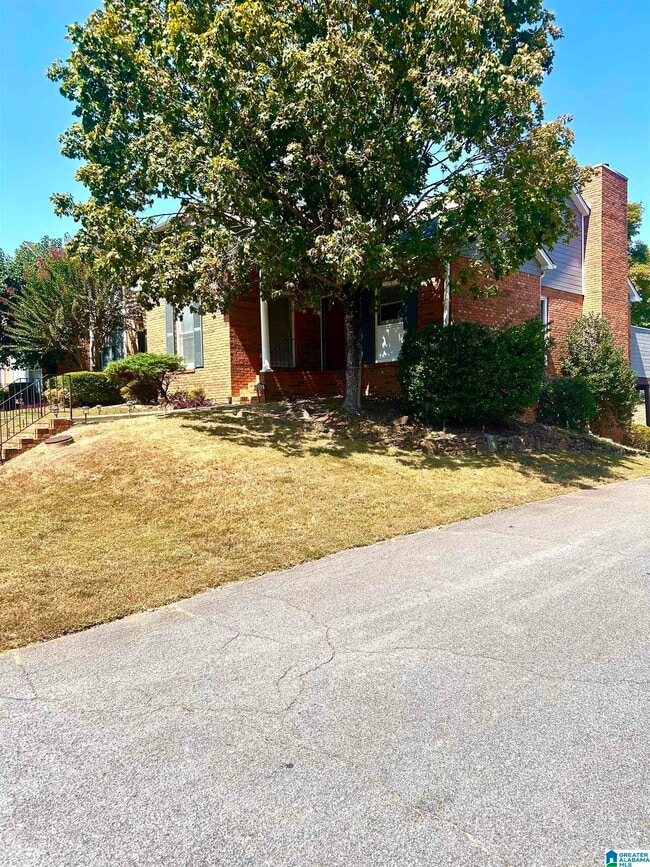 Photo - 2212 Ascot Ln