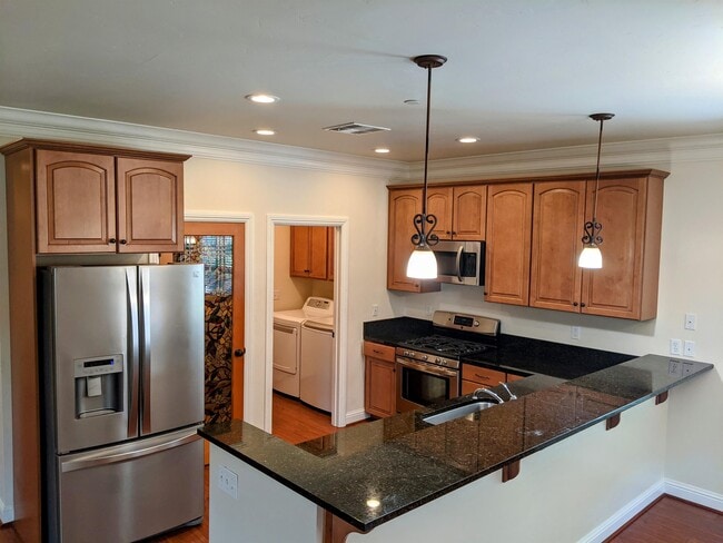 Photo - 405 E Main St