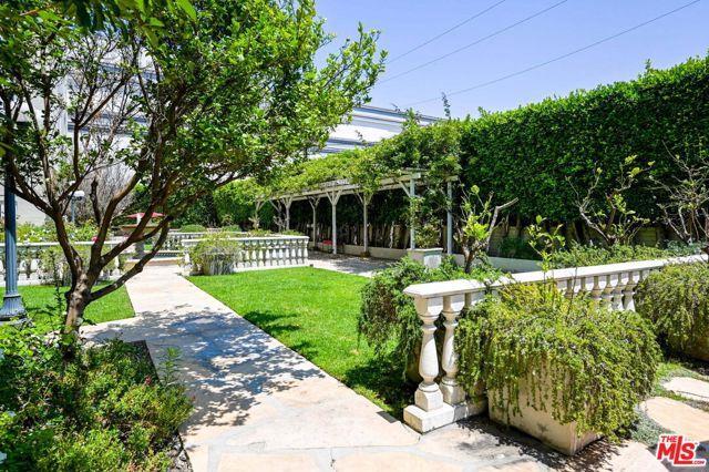 Photo - 1424 N Crescent Heights Blvd Unit 28