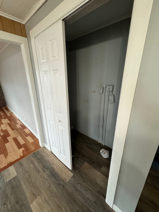 Photo - 26-28 Route 7 North, Unit 101 Unidad 101