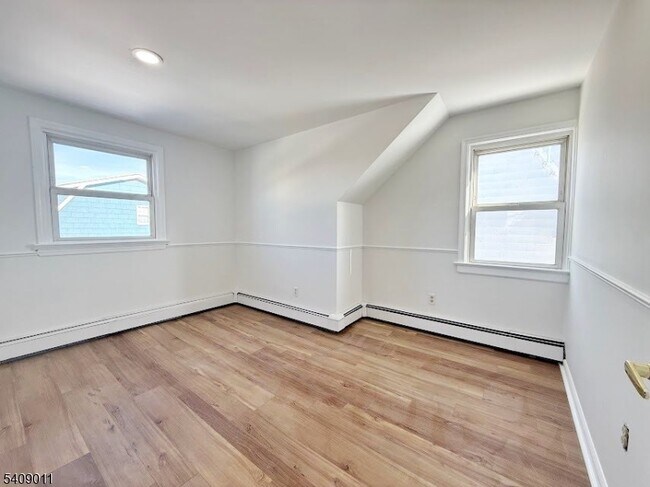 Photo - 126 Sargeant Ave Unit 2