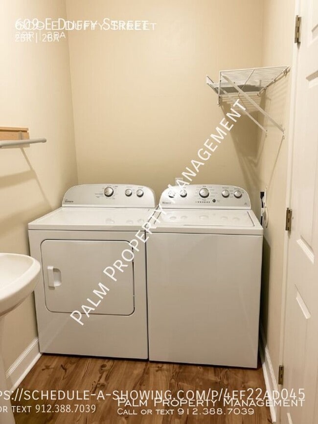 Photo - 609 E Duffy St