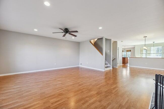 Photo - 155 Northfield Rd