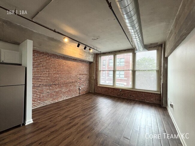 Photo - 204 Walnut St Unit 214
