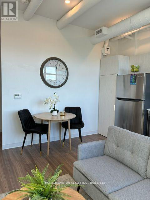 Photo - 120 Huron St Unit 526